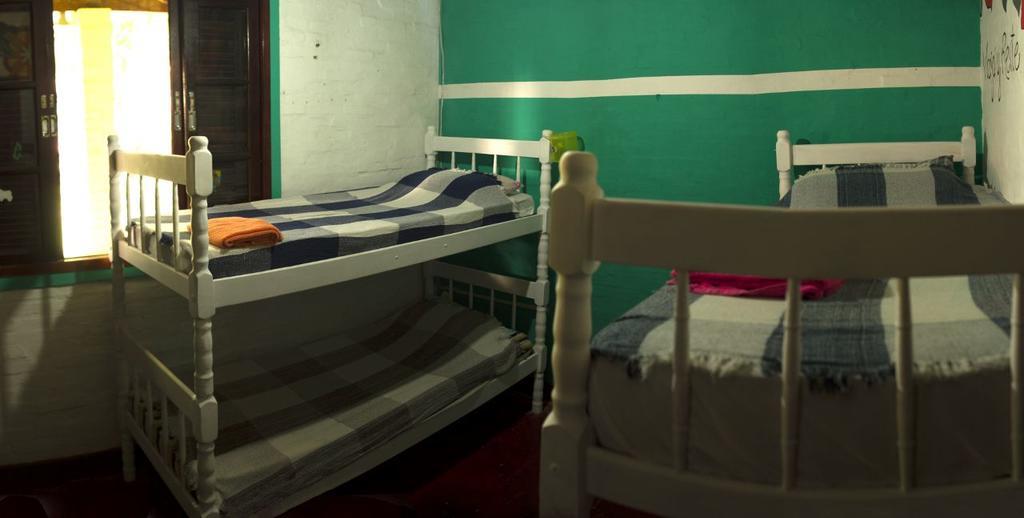 Hostel Casa Da Malu Vila do Abraao Екстер'єр фото